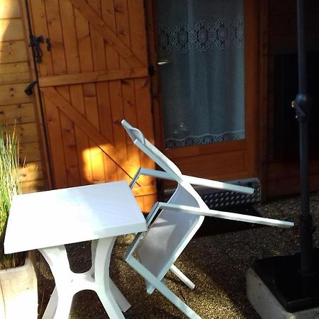 Dépendance meublée à 15min des plages océanes parking vélo La Teste-de-Buch Exterior foto